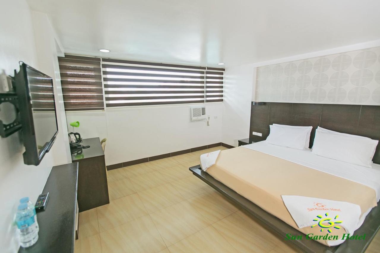 Sun Garden Hotel Tarlac Exterior foto