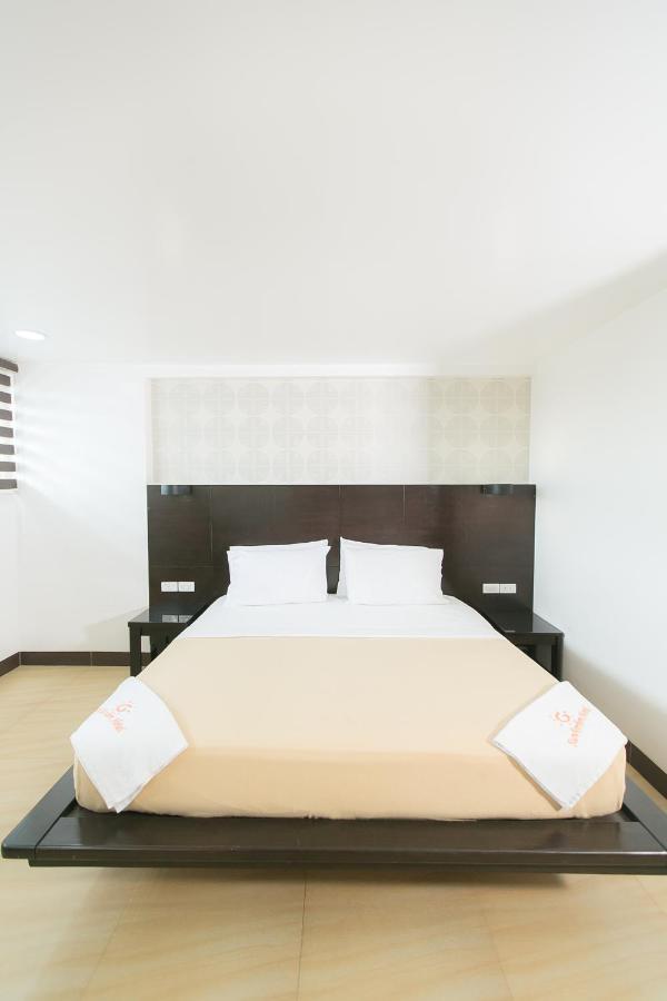 Sun Garden Hotel Tarlac Exterior foto